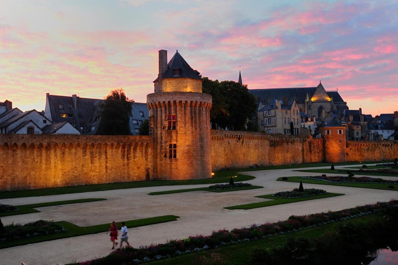 Popote Et Polochon Bed & Breakfast Saint-Martin-sur-Oust Exterior foto
